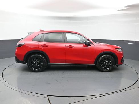 Certified 2024 Honda HR-V Sport image 7