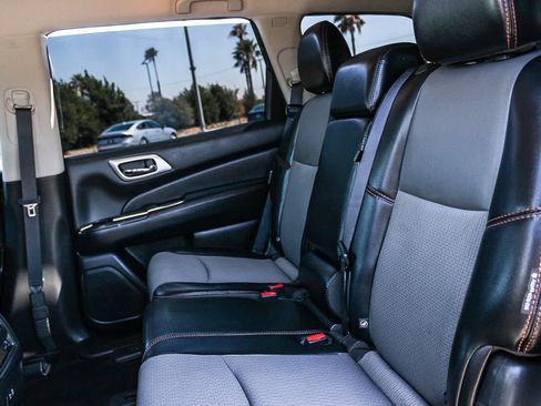 Used 2020 Nissan Pathfinder SV w/ Rock Creek Edition FWD image 17