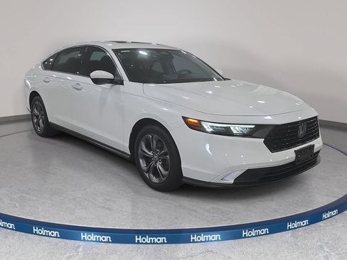 Used 2024 Honda Accord EX image 4