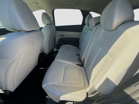 New 2026 Hyundai Tucson SEL FWD image 18
