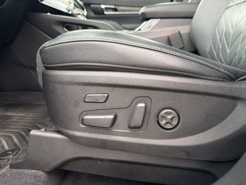 Used 2025 Kia Telluride SX Prestige X-Pro AWD/4WD image 16