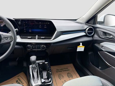 New 2026 Chevrolet Trax LT FWD image 23