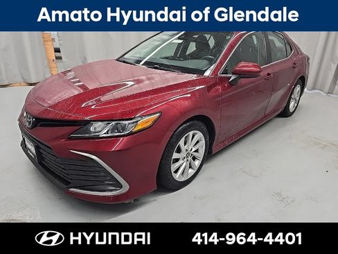 Used 2022 Toyota Camry LE FWD image 1