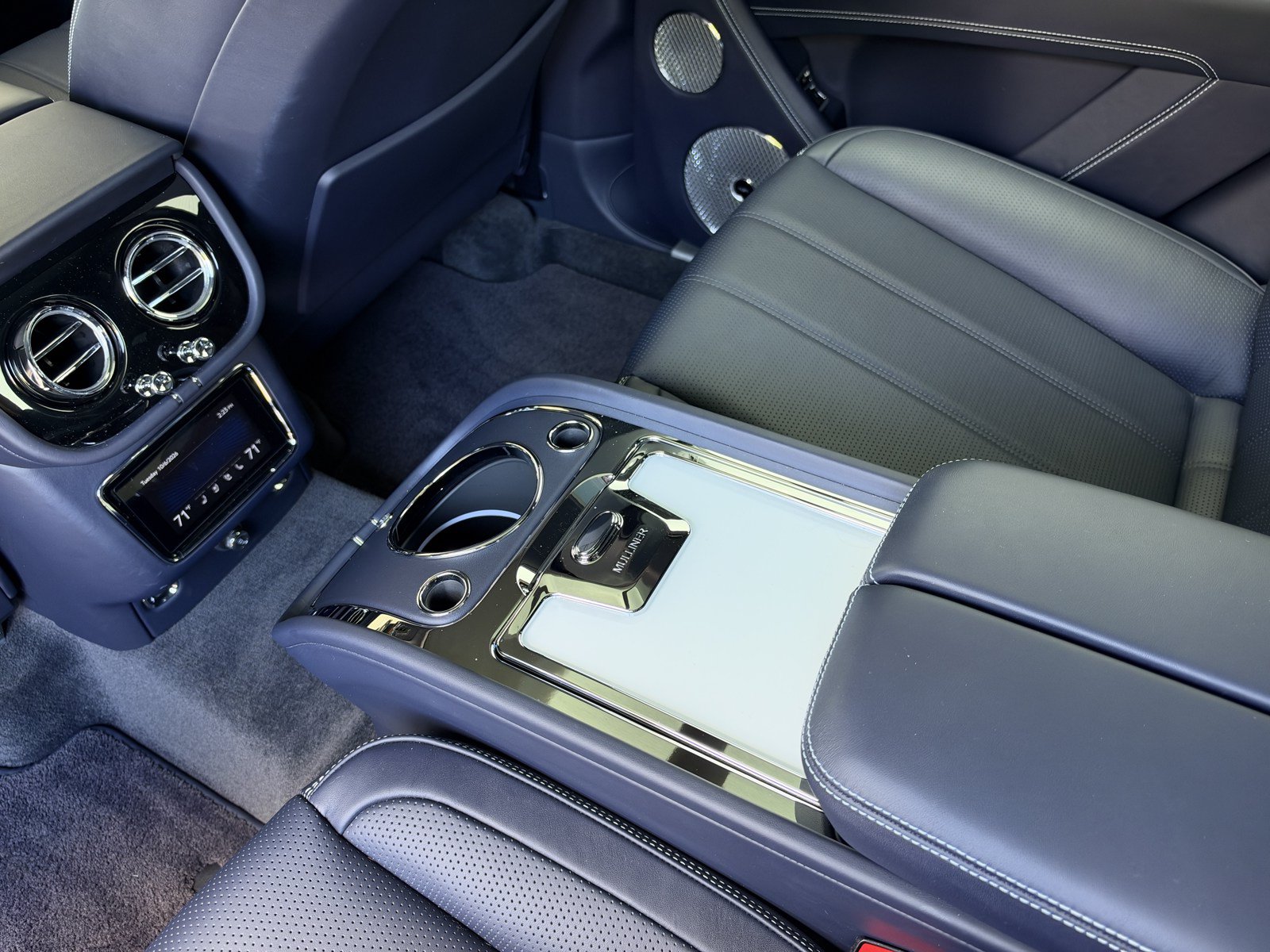 Certified 2021 Bentley Bentayga AWD/4WD image 34