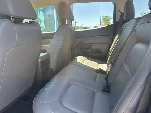 Used 2018 Chevrolet Colorado W/T w/ WT Convenience Package RWD image 17