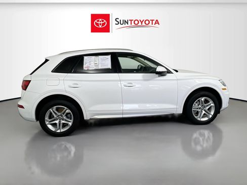 Used 2018 Audi Q5 2.0T Premium image 2