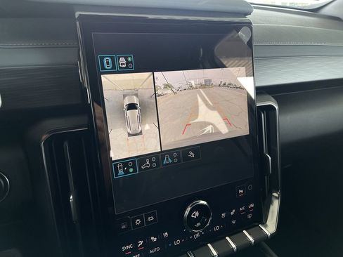 New 2026 GMC Acadia AT4 w/ Luxury Package image 15