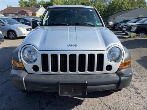 Used 2007 Jeep Liberty Sport AWD/4WD image 1