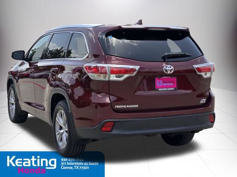 Used 2015 Toyota Highlander XLE AWD/4WD image 8