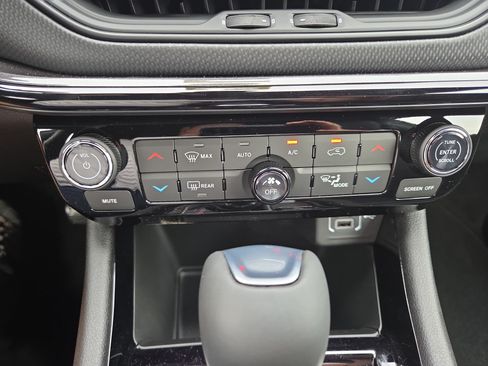 New 2026 Jeep Compass Limited AWD/4WD image 14
