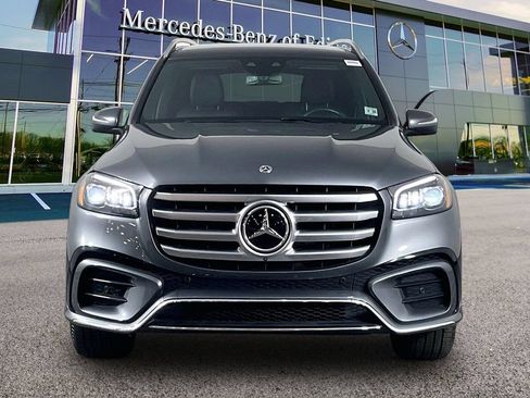 Certified 2025 Mercedes-Benz GLS 450 4MATIC image 3
