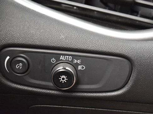 Used 2022 Chevrolet Malibu LT FWD image 24