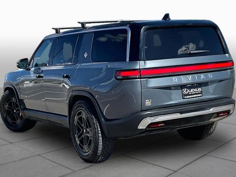 Used 2023 Rivian R1S Adventure AWD/4WD image 11