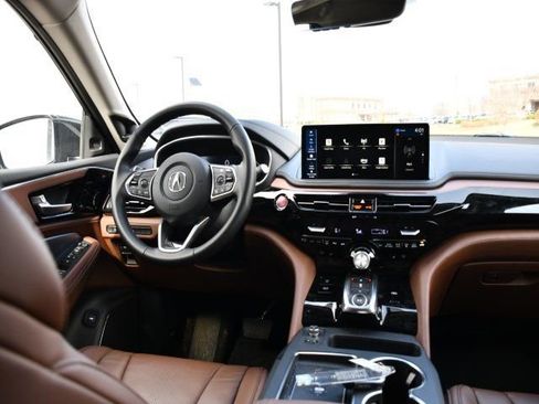 Used 2026 Acura MDX w/ Technology Package image 18