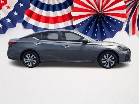 Certified 2025 Nissan Altima 2.5 S FWD image 6