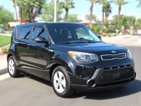 Used 2014 Kia Soul + w/ Eco Package FWD image 3