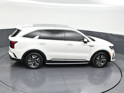 Used 2021 Kia Sorento EX FWD image 24