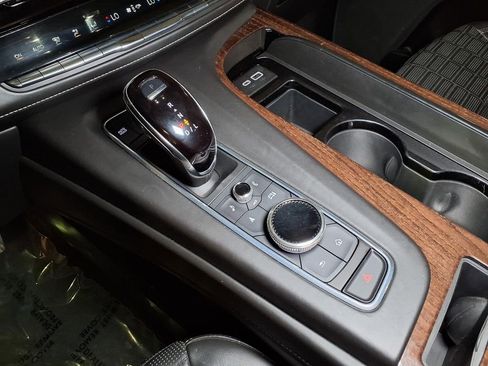Used 2021 Cadillac Escalade ESV Sport Platinum AWD/4WD image 7