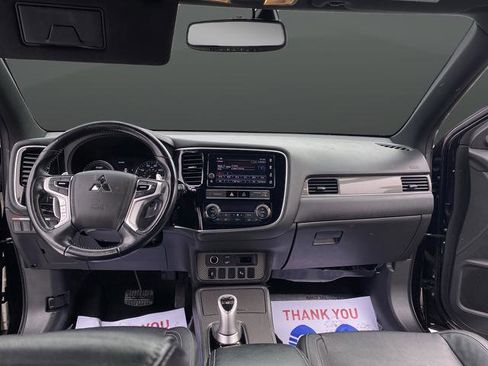 Used 2019 Mitsubishi Outlander SEL image 5