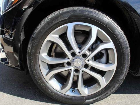 Used 2016 Mercedes-Benz C 300 4MATIC Sedan image 32