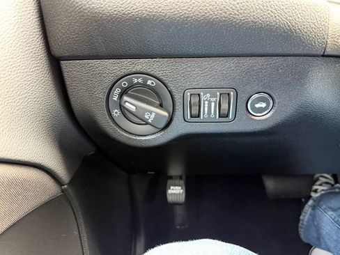 Used 2021 Dodge Challenger GT w/ Blacktop Package image 17