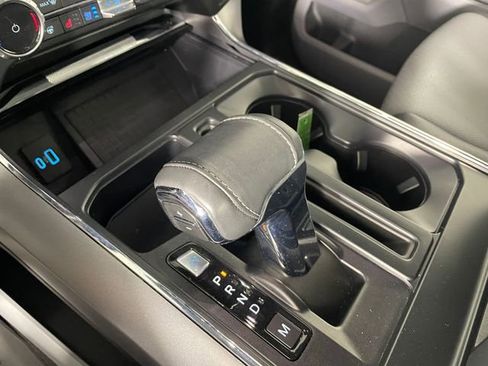 Used 2022 Ford F150 Lariat w/ Equipment Group 502A High AWD/4WD image 9