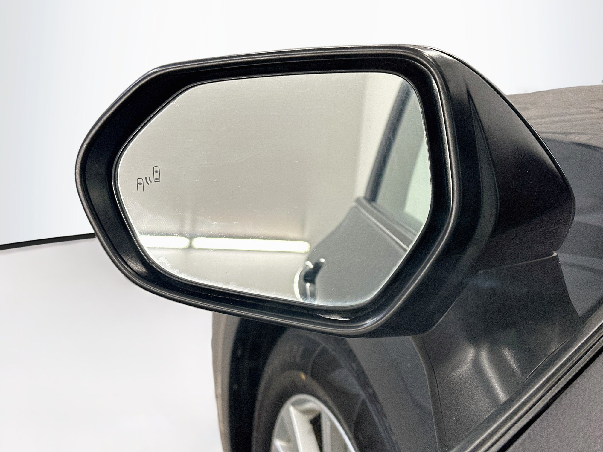 Used 2025 Toyota Camry LE FWD image 16