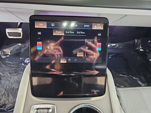 New 2026 Cadillac Vistiq Luxury w/ LPO, Floor Liner Package image 26