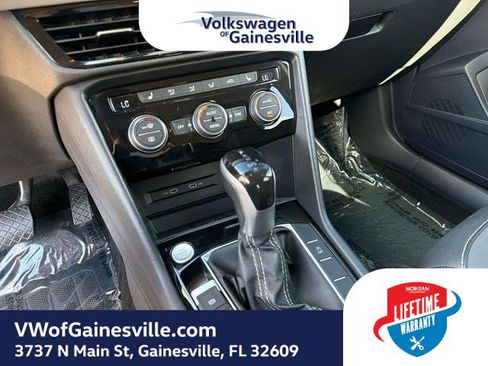 Used 2024 Volkswagen Taos SE FWD image 23