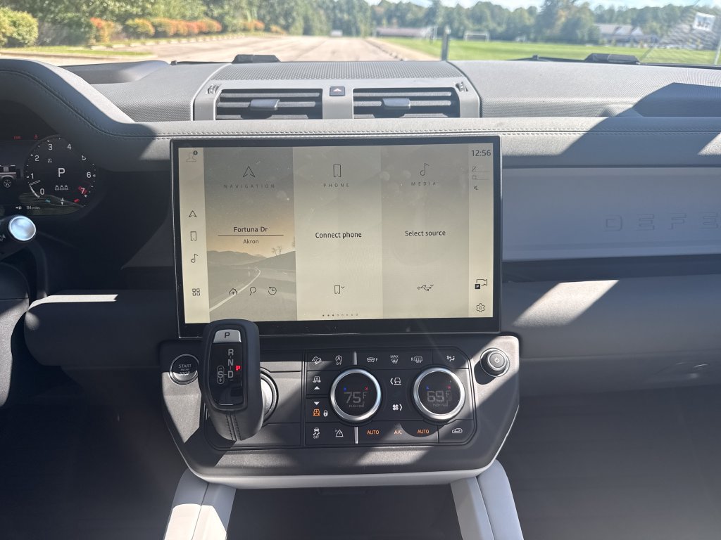 New 2026 Land Rover Defender 110 X-Dynamic SE AWD/4WD image 20