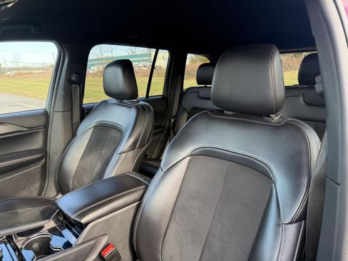 Used 2023 Jeep Grand Cherokee Altitude image 22