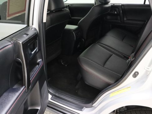 Certified 2024 Toyota 4Runner TRD Off-Road Premium w/ Off Road Premium Plus Package AWD/4WD image 29