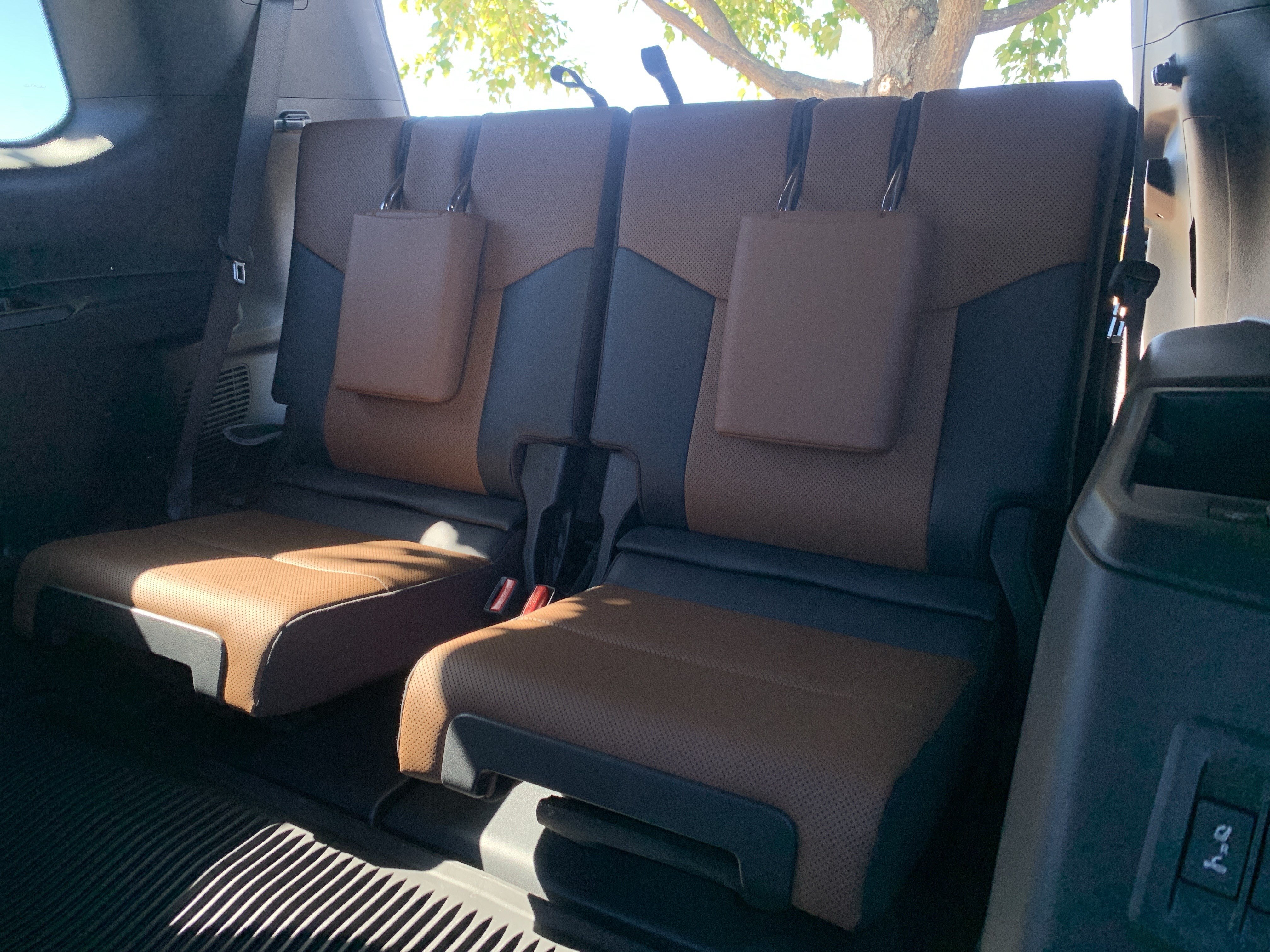 Used 2025 Lexus GX 550 w/ Accessory Package (2T) AWD/4WD image 33