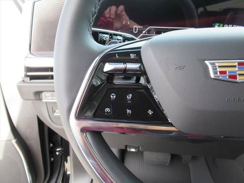 New 2026 Cadillac Escalade ESV Sport w/ Touring Package image 17