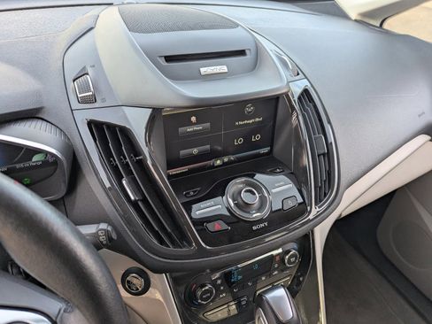 Used 2015 Ford C-MAX Energi SEL w/ Equipment Group 302A image 26