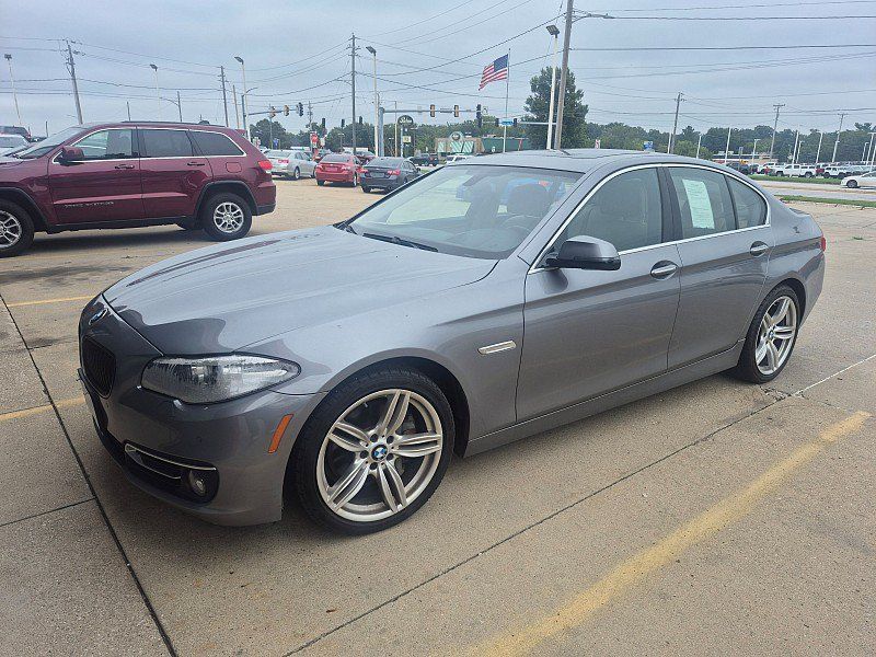 Used 2014 BMW 550i xDrive Sedan AWD/4WD image 1