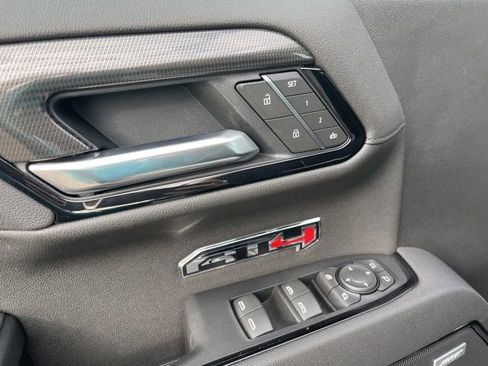 Used 2025 GMC Sierra 1500 AT4 w/ AT4 Premium Package image 11
