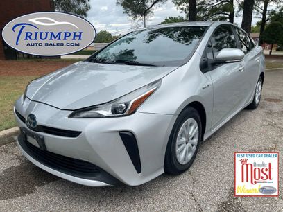Used 2020 Toyota Prius LE
