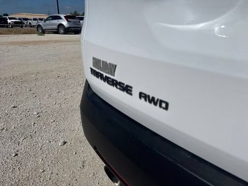 Used 2023 Chevrolet Traverse RS w/ LPO, Floor Liner Package AWD/4WD image 12