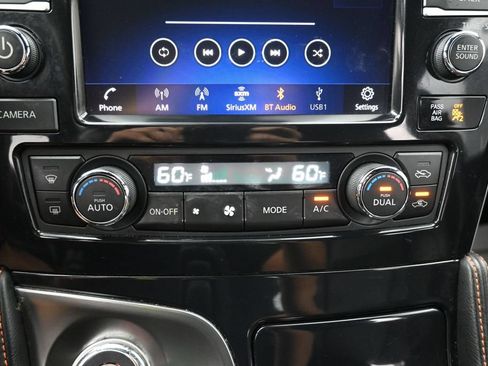 Used 2020 Nissan Maxima SR w/ Illumination Package FWD image 13