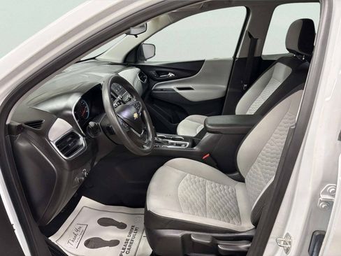 Used 2020 Chevrolet Equinox LS FWD image 15