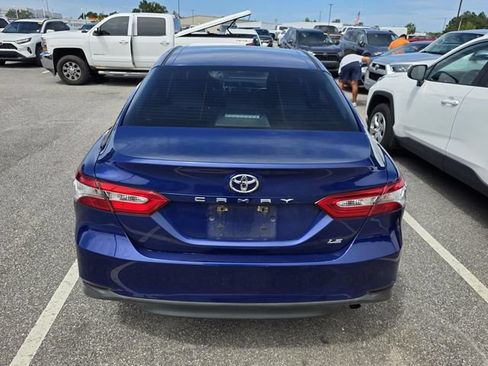 Used 2018 Toyota Camry LE FWD image 3