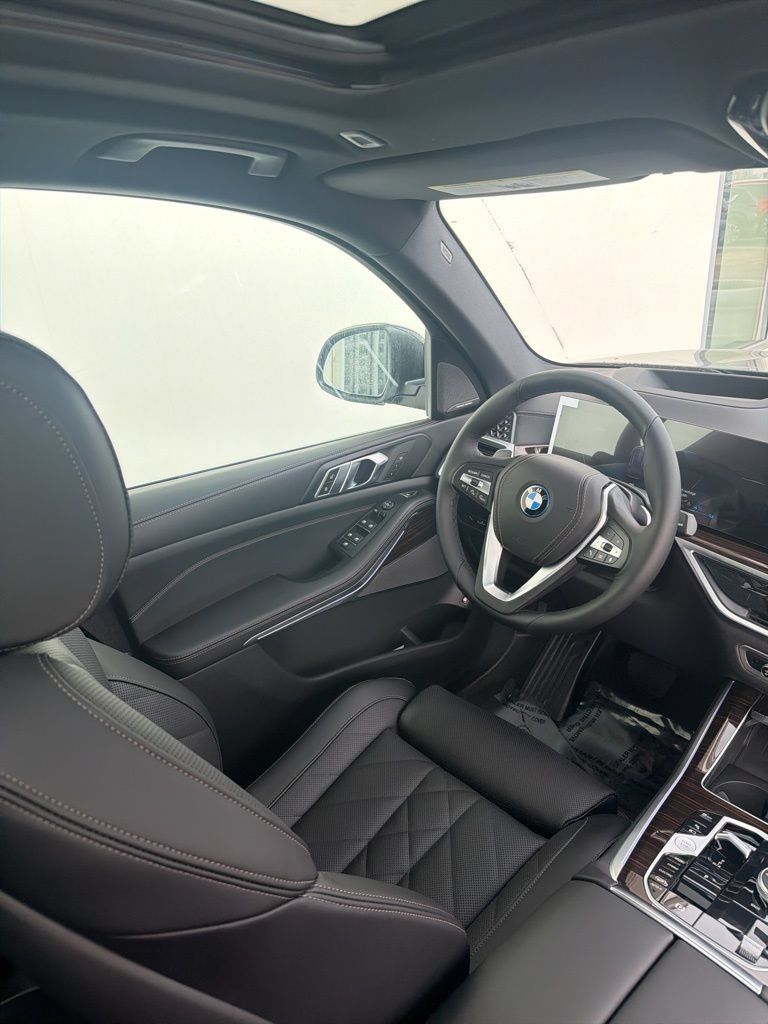New 2026 BMW X5 xDrive50e AWD/4WD image 28