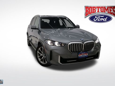 Used 2025 BMW X5 xDrive50e image 1