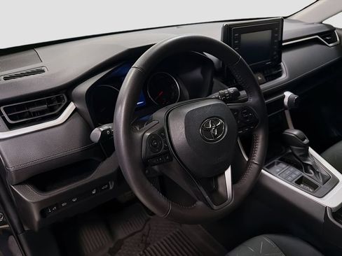 Used 2022 Toyota RAV4 XLE w/ Convenience Package AWD/4WD image 11
