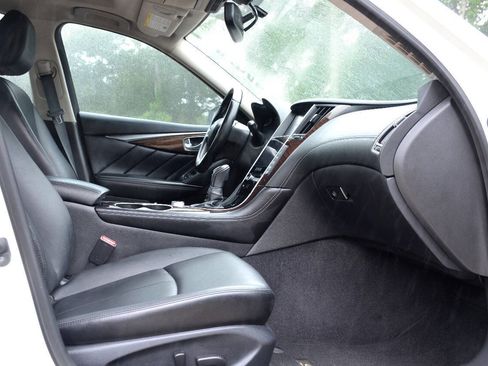 Used 2018 INFINITI Q50 Luxe RWD image 12