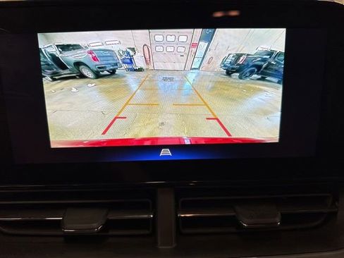 Used 2025 Chevrolet Trax LT w/ Driver Confidence Package FWD image 16