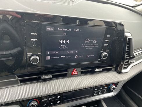 Used 2024 Kia Sportage LX FWD image 19