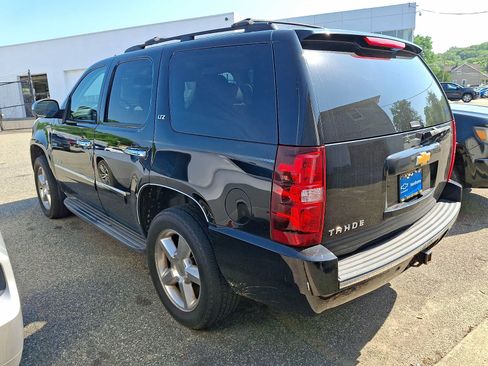 Used 2013 Chevrolet Tahoe LTZ AWD/4WD image 3