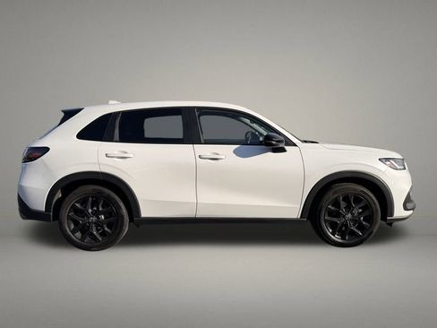 Used 2023 Honda HR-V Sport image 6